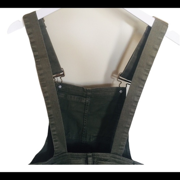 ARDENE Short Overalls With Pockets Camo Olive Green Sz X Small - Picture 9 of 12